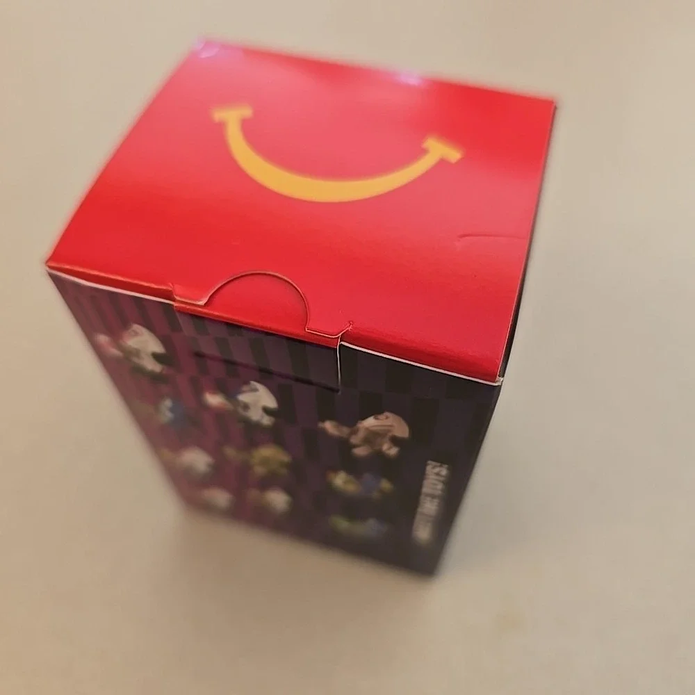 2024 McDonald's Mario Kart 8 Deluxe Happy Meal Toys Toy #6 Gold‎ Mario Kart